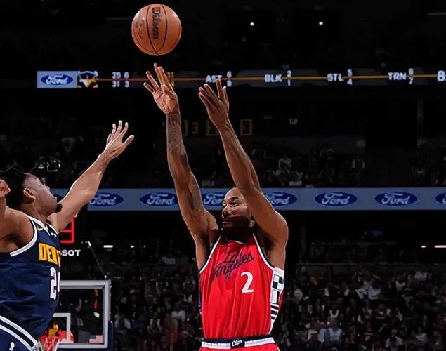 皇马表彰安帅、魔笛、巴斯克斯和劳尔，感谢他们离队前的贡献（皇马向安切洛蒂、莫德里奇、巴斯克斯和劳尔致敬，感谢他们在告别前的付出）