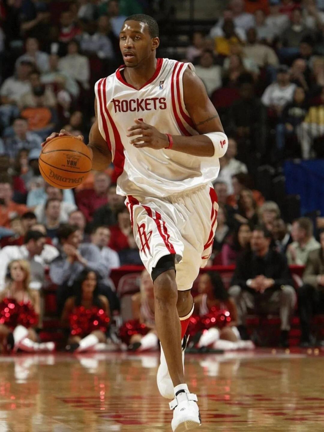 天降神兵，埃斯皮诺替补登场后即在底线附近攻入神仙球制胜（神奇替补埃斯皮诺底线附近一脚神仙球锁定胜局）