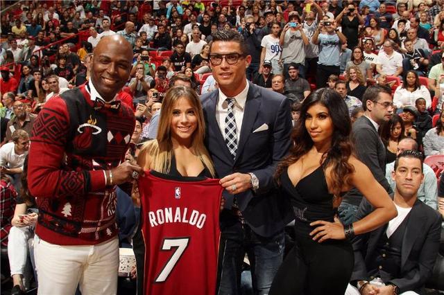 刘若钒：给自己的赛季表现打及格分；穆斯卡特提高了我的自信（刘若钒自评赛季仅及格，称穆斯卡特让他更自信）