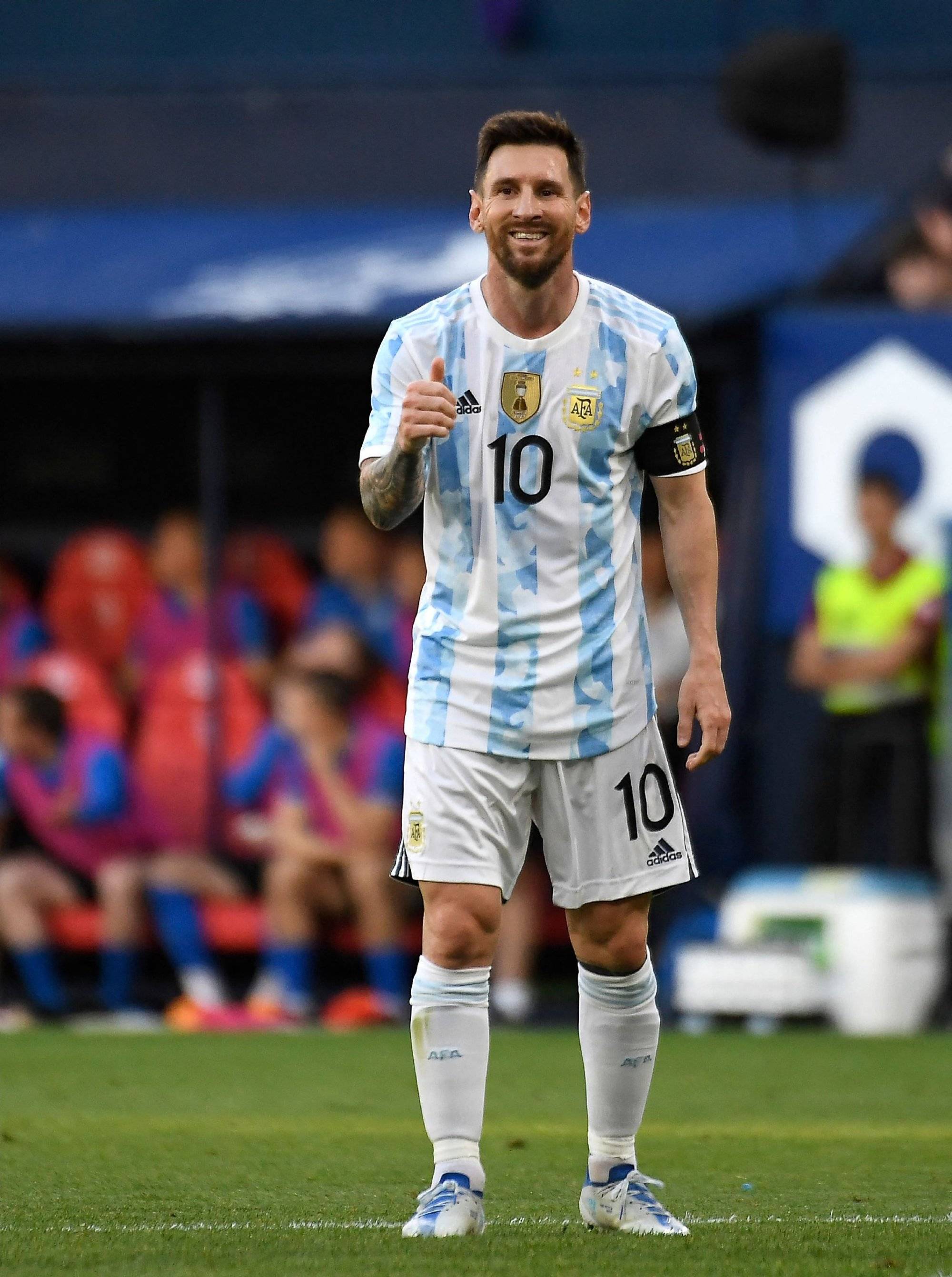 官方：因装备质量未达预期，加蓬国家队终止与PUMA合作（加蓬国家队宣布与PUMA解约：装备质量未达标）